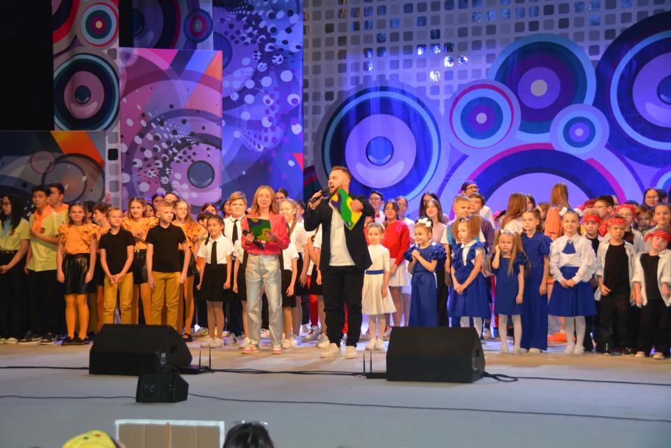 Фестиваль Лиги КВН «Астрахань. Школьная» собрал около 200 участников