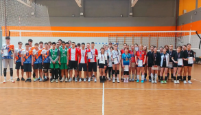 В Астрахани определили лучшие волейбольные команды среди школьников