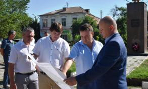 В сквере Дзержинского начали ремонт