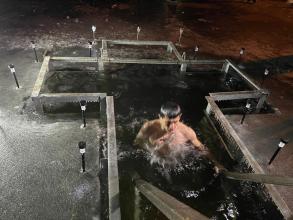 Астраханцы отмечают Крещение Господне