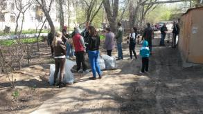 В Ленинском районе прошел "День чистоты".