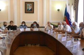 750 студентов приняло участие в городском опросе 