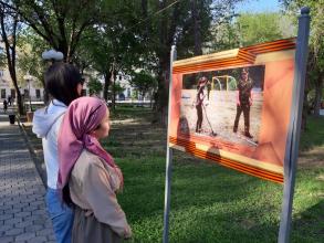 В Братском саду открыли фотовыставку в честь 76-летия Победы