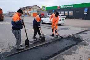 На улице 1-й Виноградной обустраивают искусственные неровности