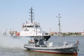 В Астрахани отмечают День Военно-морского флота