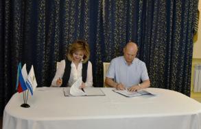 В День предпринимателя Олег Полумордвинов подписал два соглашения о сотрудничестве