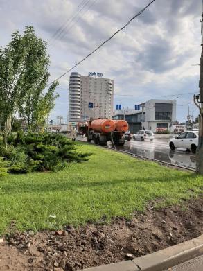 Коммунальные службы устраняют последствия непогоды