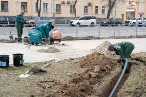 Астраханские парки и скверы готовятся к открытию поливочного сезона
