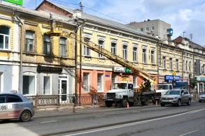 Помывка фасадов на Адмиралтейской продолжается