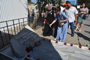 В Астрахани почтили память безвинно погибших