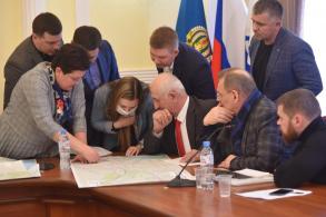 Мария Пермякова предложила разработать программу по ремонту грунтовых дорог 