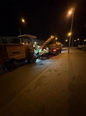 В Астрахани на трех мостах провели ямочный ремонт