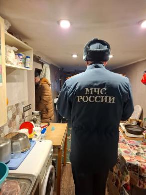 2 декабря представителями Комиссии и МЧС проведены беседы с родителями о правилах пожарной безопасности