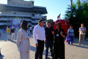 В Астрахани стартовал фестиваль цветов