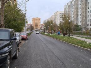 На улице Валерии Барсовой ремонтируют дорогу