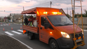 Во всех районах Астрахани наносят дорожную разметку
