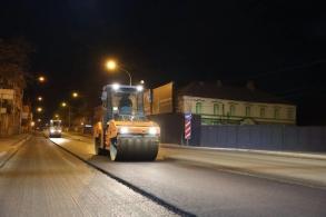 В Астрахани продолжаются дорожные работы