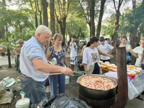 Около трех тысяч астраханцев отметили День рыбака в парке им. XX лет Октября
