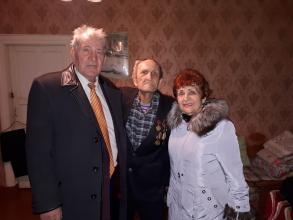 Поздравление ветеранов с Днем победы в Сталинградской битве