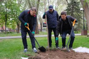 Астрахань объединила свыше 1300 жителей на Всероссийском субботнике