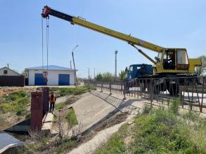Астраханские ерики наполняют водой 