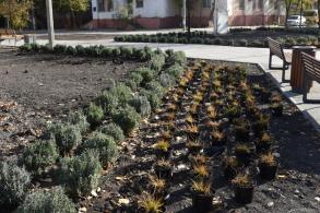 Мария Пермякова проверила ход благоустройства астраханских бульваров