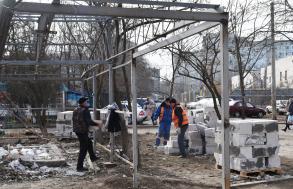 На Звездной демонтируют самовольное строение