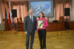 В администрации Астрахани наградили работников жилищно-коммунальной сферы