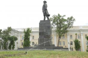 В сквере Кирова усовершенствовали систему полива