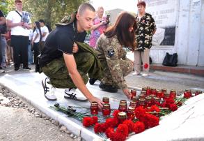 В Астрахани почтили память жертв теракта на Кировском рынке