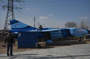 Вандалы портят облик города надписями и псевдограффити 