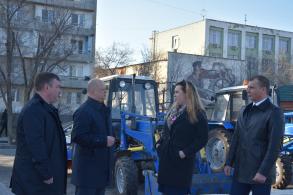 На улицы города вышла новая уборочная техника 