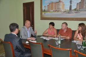 Слушатели курса подготовки управленческих кадров посетили администрацию города