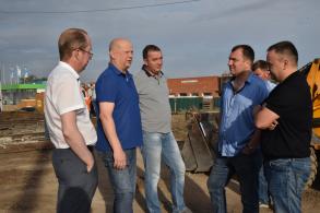 В Трусовском районе железнодорожный переезд откроют на три часа позже