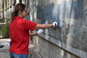 В Ленинском районе закрасили 200 надписей с рекламой наркотических средств