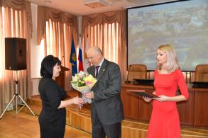 В Большом зале горадминистрации поздравили лучших работников в сфере ЖКХ