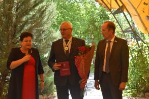 В преддверии Дня города чествуют почетных граждан и ветеранов 