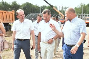 На муниципальном стадионе начались работы по обустройству игрового поля