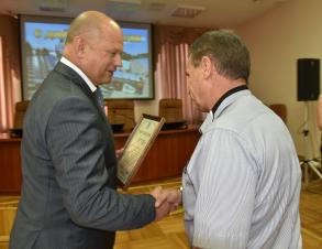 В администрации Астрахани чествовали строителей