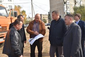 Радик Харисов потребовал ускорить ремонтные работы в Трусовском районе