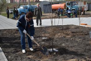 В Астрахани прошел общегородской субботник