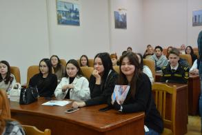 Для астраханских студентов провели профориентационный мастер-класс