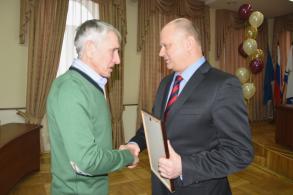 Работники торговли, бытового обслуживания и ЖКХ принимают поздравления