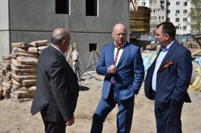 Рабочие приступили к отделке помещений нового детсада в микрорайоне Бабаевского