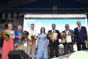 Праздник продолжается!