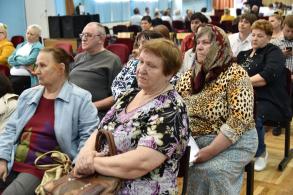 Жители формируют инициативы по ремонту своих дворов