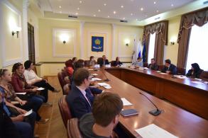 Администрация города провела круглый стол для предпринимателей