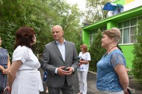 Олег Полумордвинов проверил подготовку образовательных учреждений к новому учебному году