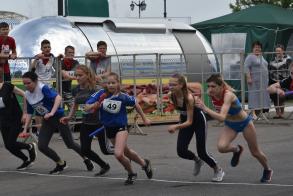 В Астрахани прошла традиционная городская легкоатлетическая эстафета