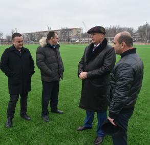 Радик Харисов проверил качество проведенных работ в городских парках